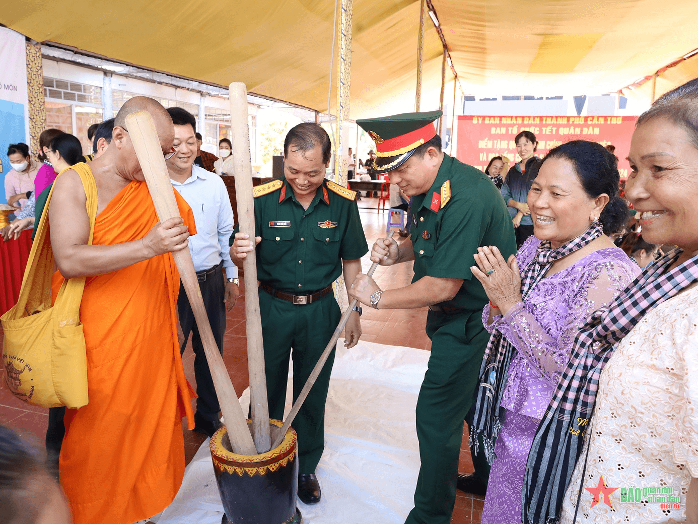 Cần Thơ tổng kết Tết quân dân mừng Chol Chnam Thmay lần thứ 4