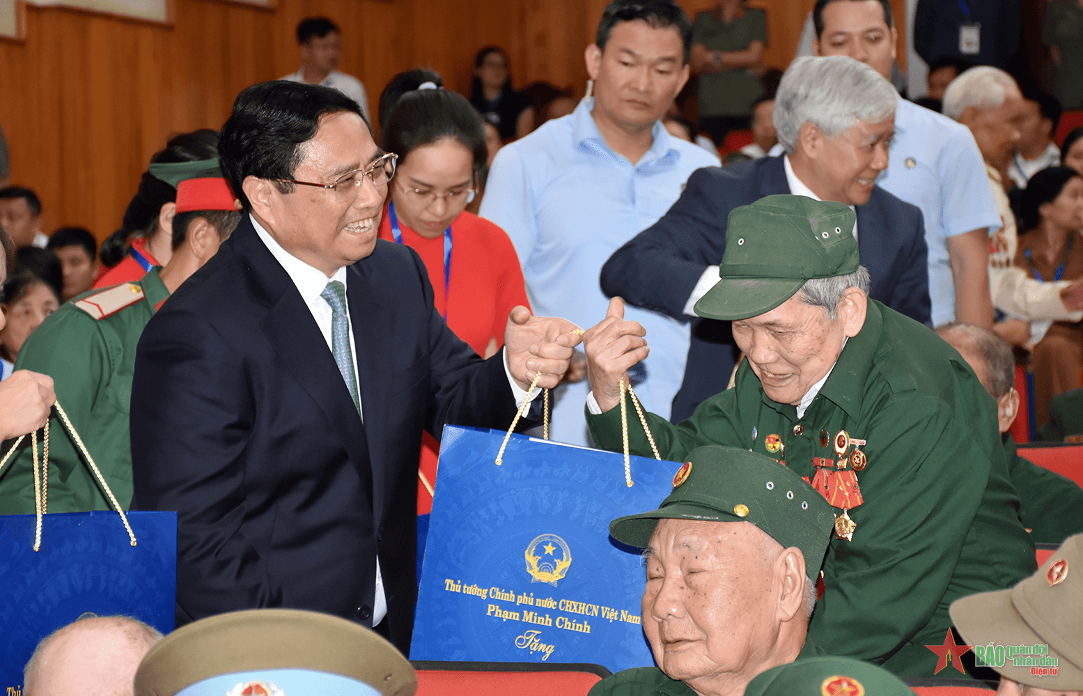 Bản tin thời sự tổng hợp tuần: Hướng về Điện Biên