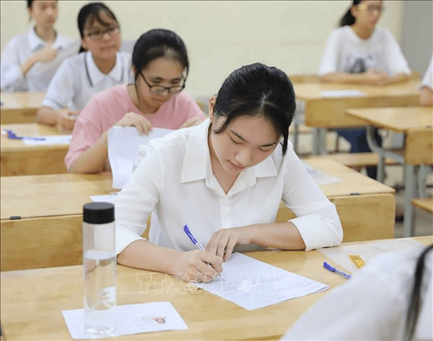 Hôm nay (19-4), học sinh Hà Nội nộp phiếu đăng ký dự tuyển vào lớp 10