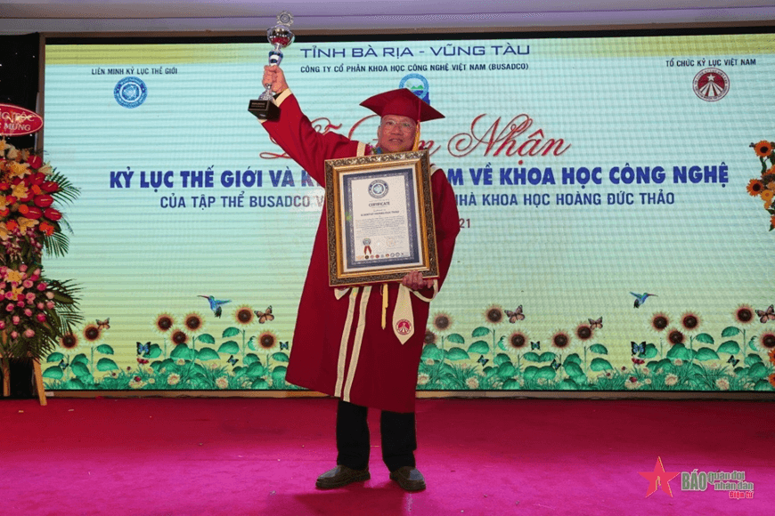 Nhà khoa học Việt Nam nhận Giải thưởng "Nhà sáng chế xuất sắc quốc tế - Nhà khoa học tài năng toàn cầu”