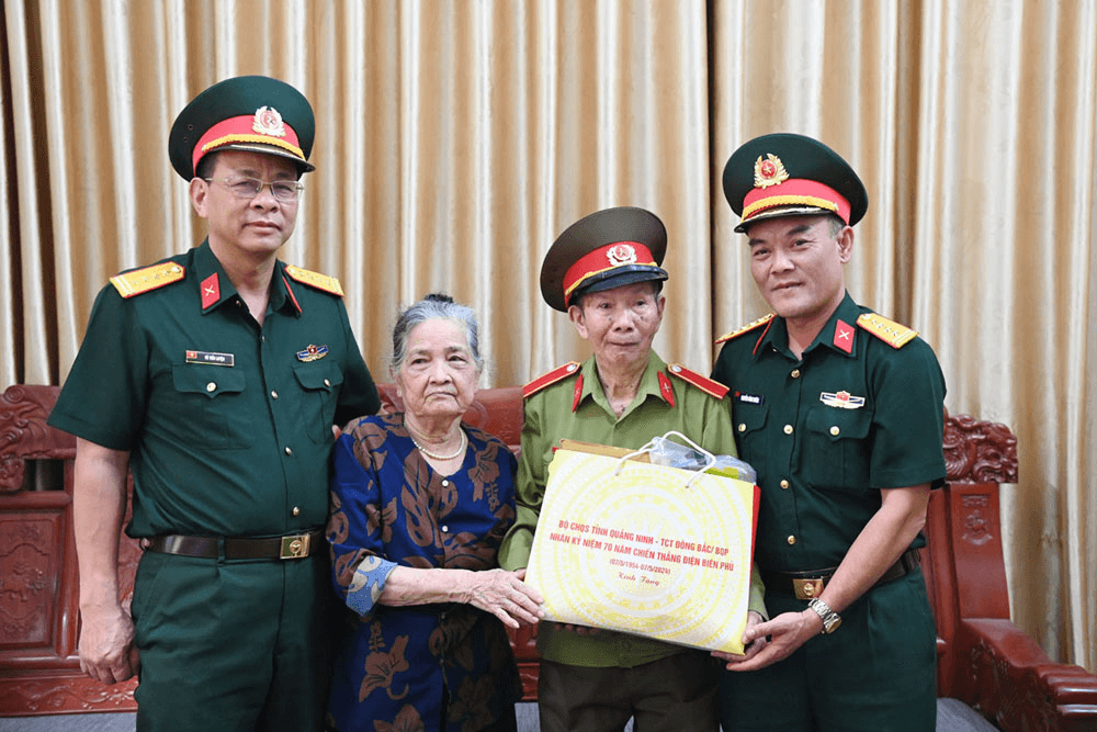 Bộ CHQS tỉnh Quảng Ninh, Tổng Công ty Đông Bắc (Bộ Quốc phòng): Thăm, tặng quà cựu chiến binh, bệnh binh Điện Biên