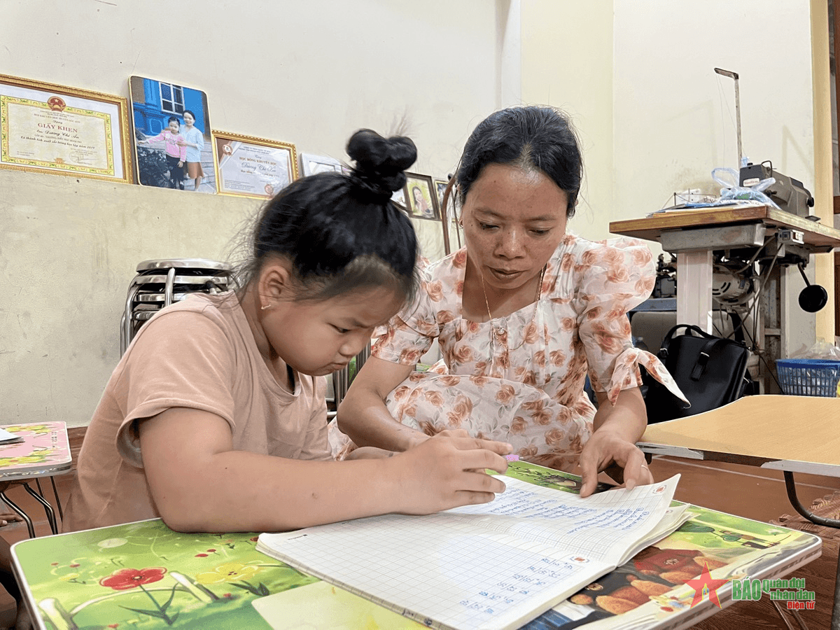 Lớp học của cô giáo tí hon