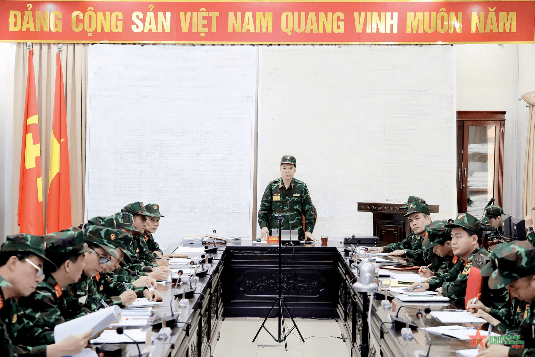 Học viện Hậu cần rút kinh nghiệm diễn tập chỉ huy - cơ quan 1 bên 2 cấp trên bản đồ