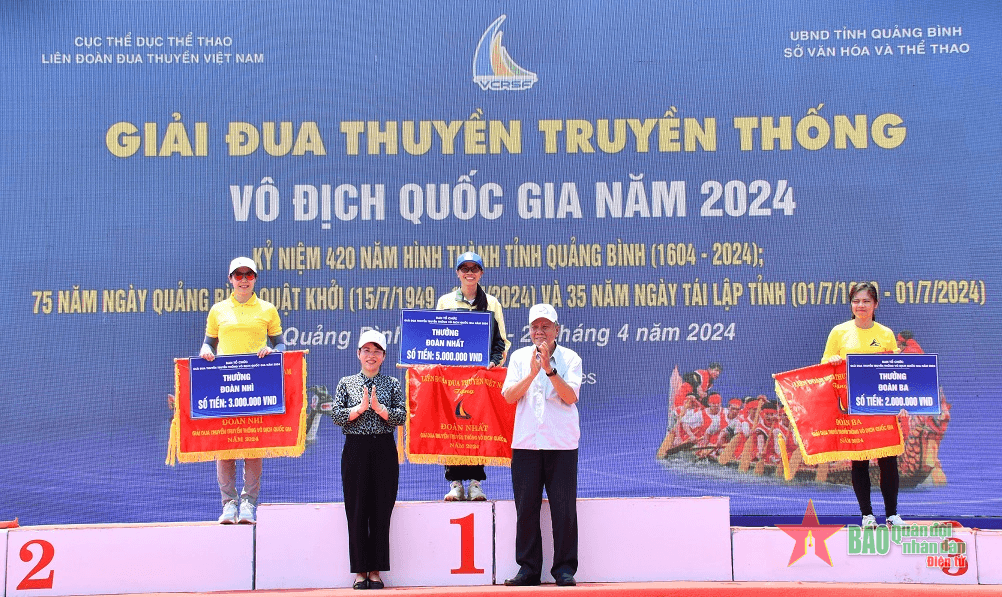 Thành phố Hồ Chí Minh xếp hạng Nhất toàn đoàn giải Đua thuyền truyền thống vô địch quốc gia năm 2024