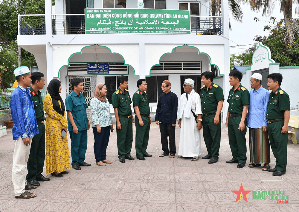 Đổi thay ở vùng đồng bào dân tộc Chăm