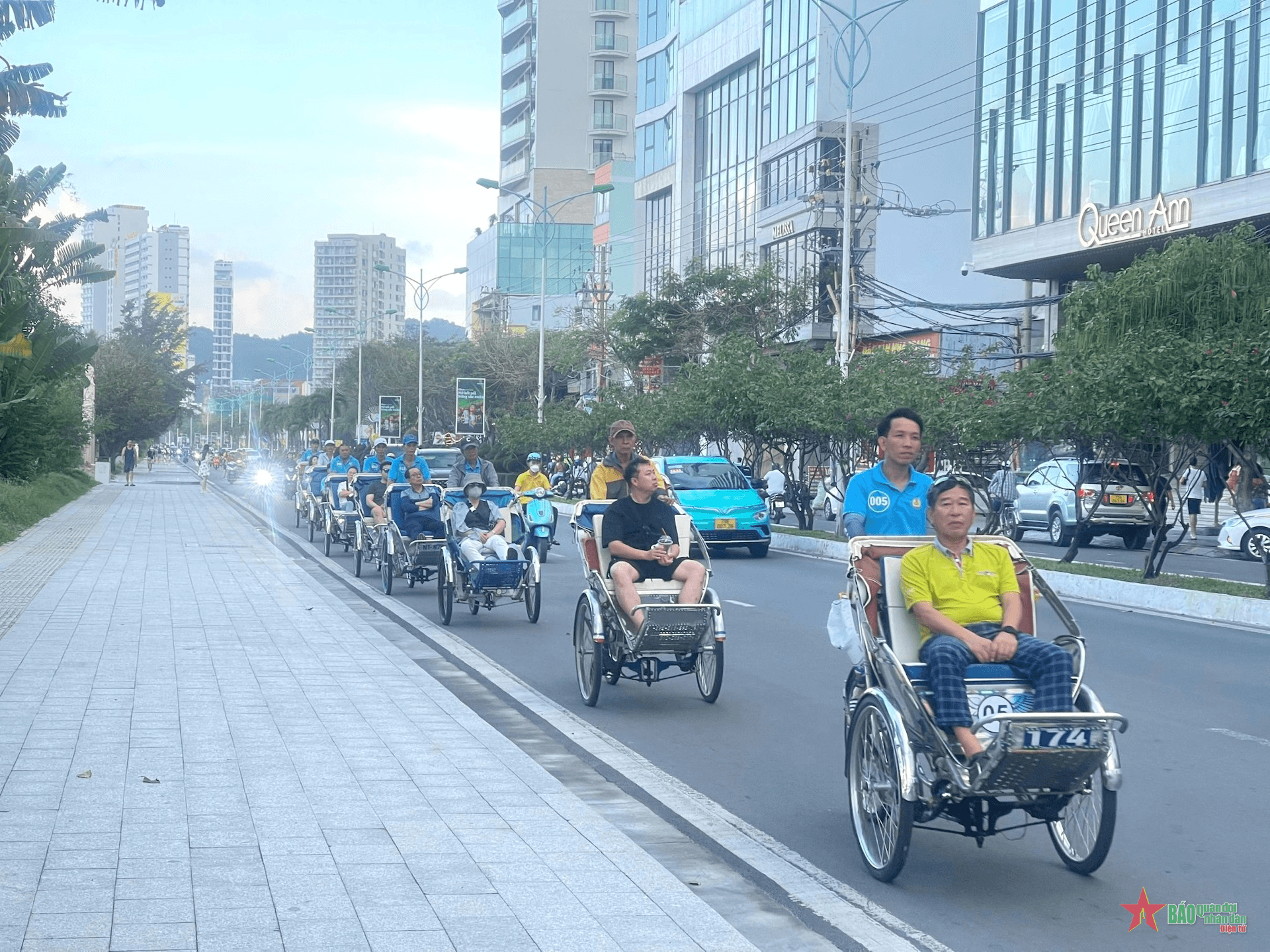 Khánh Hòa đón gần 1 triệu khách du lịch dịp nghỉ lễ 30-4 và 1-5