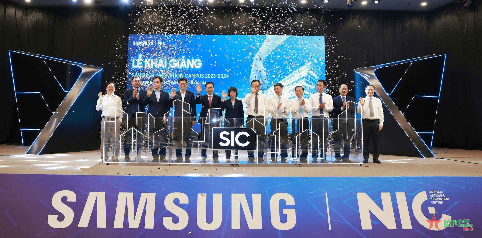 Hợp tác với Samsung đào tạo nhân tài công nghệ