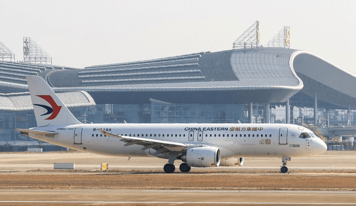Máy bay dân dụng C919 của Trung Quốc “đắt hàng” ở thị trường nội địa