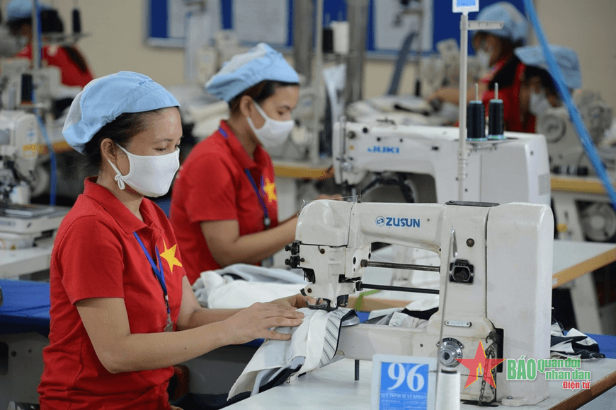 Đơn hàng tăng, dệt may hướng tới mục tiêu xuất khẩu 44 tỷ USD