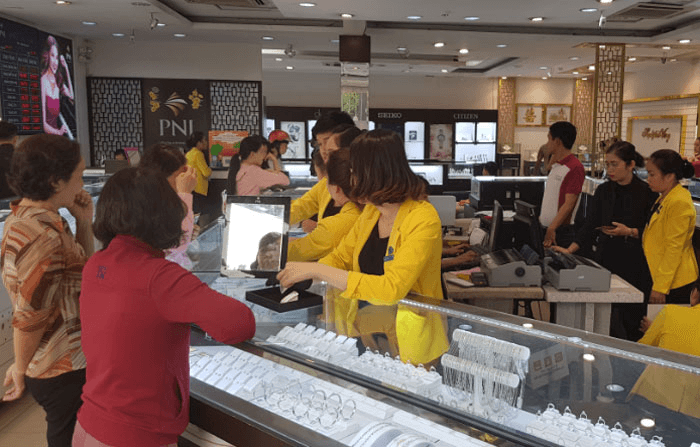 Sớm thu hẹp chênh lệch giữa giá vàng trong nước và thế giới