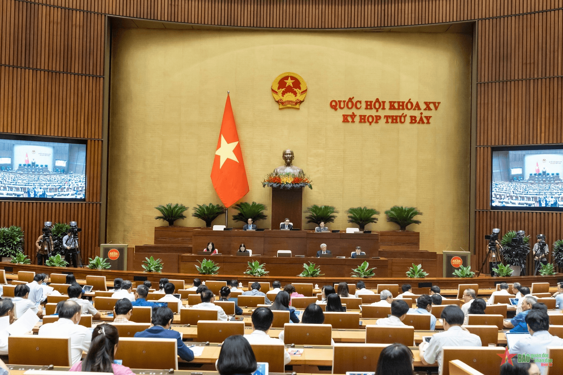 Đại biểu Quốc hội: Cần quan tâm đến “sức khỏe” của doanh nghiệp