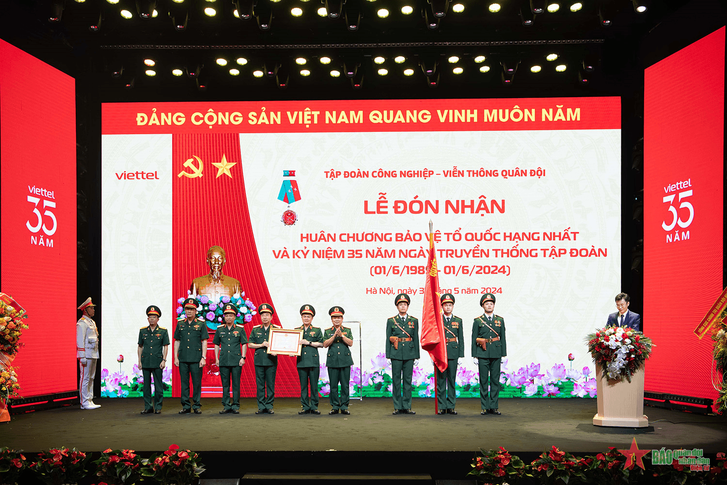 Viettel kỷ niệm 35 năm Ngày truyền thống và đón nhận Huân chương Bảo vệ Tổ quốc hạng Nhất
