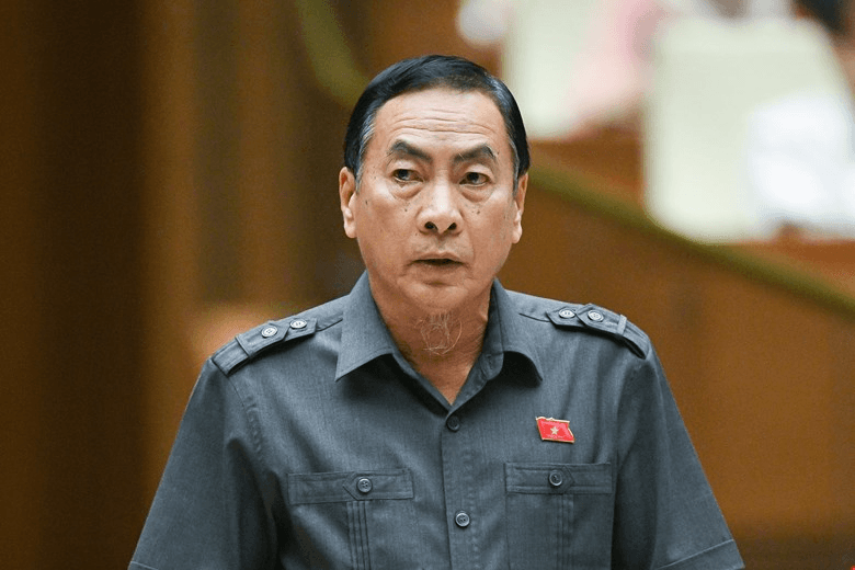 Vụ bốn ngân hàng bán vàng: Không nên chỉ có bán mà không mua