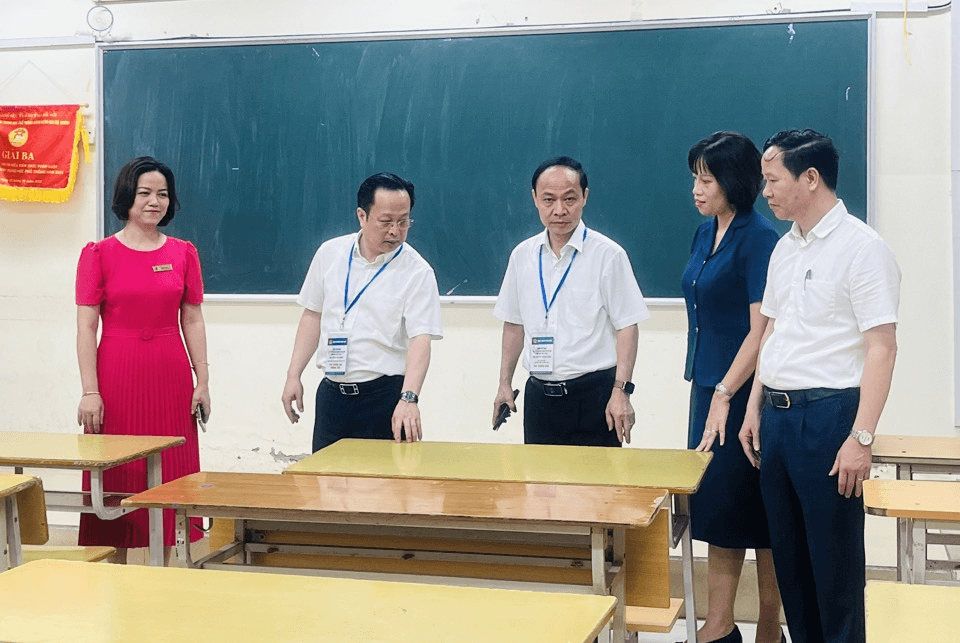 Hà Nội: Sáng nay, gần 106.000 thí sinh làm thủ tục dự thi lớp 10