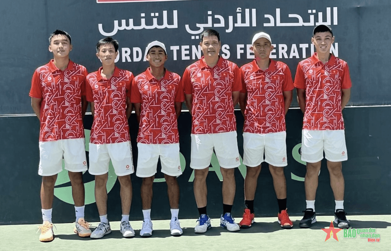 Đội tuyển Davis Cup Việt Nam tích cực luyện tập