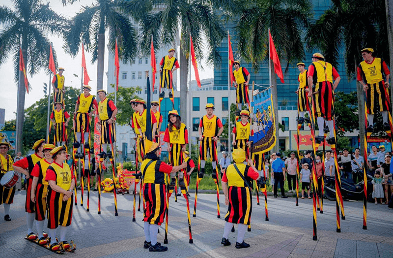 Festival Huế 2024: Văn hóa năm châu hội tụ và tỏa sáng