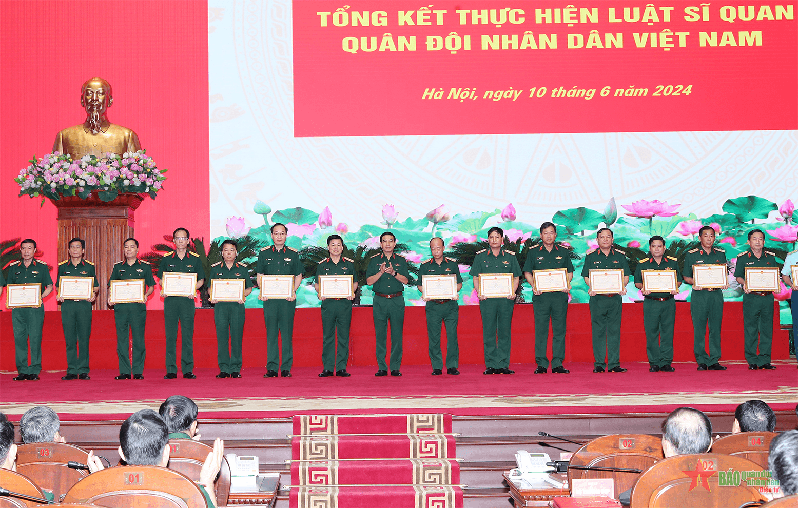 Bản tin thời sự tổng hợp tuần: Đẩy nhanh quá trình thông qua Luật Sĩ quan sửa đổi