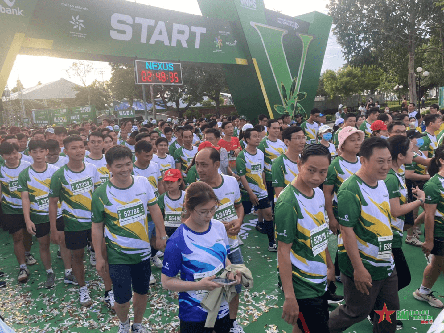 Hậu Giang: Sôi nổi không khí đua tài tại Giải Marathon quốc tế “Vietcombank Mekong Delta”