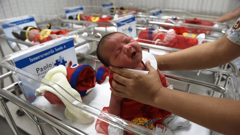 Thái Lan nỗ lực giải quyết “bom hẹn giờ” về nhân khẩu học