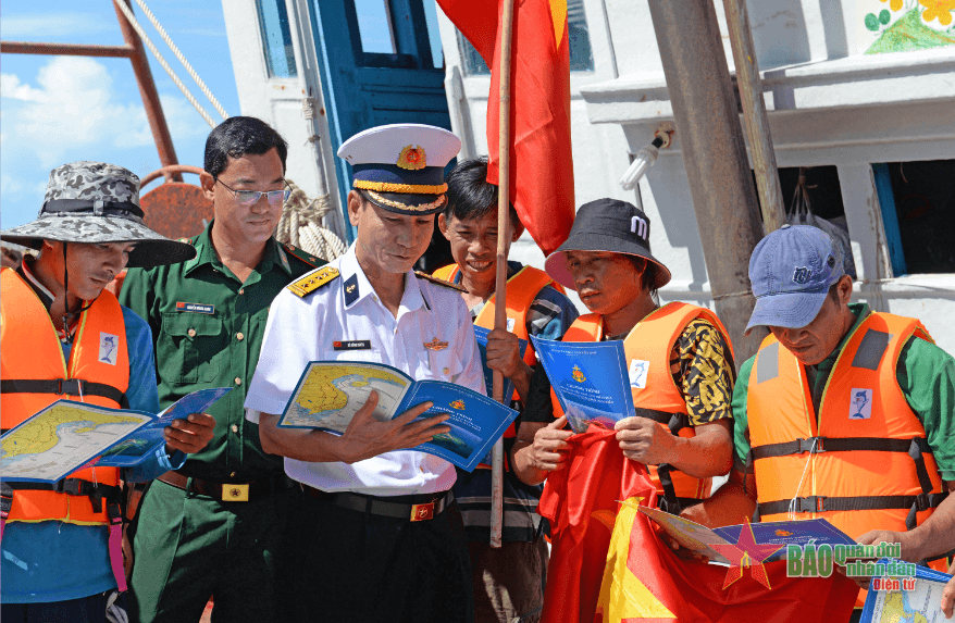 Thông tin về biển, đảo phù hợp với từng đối tượng