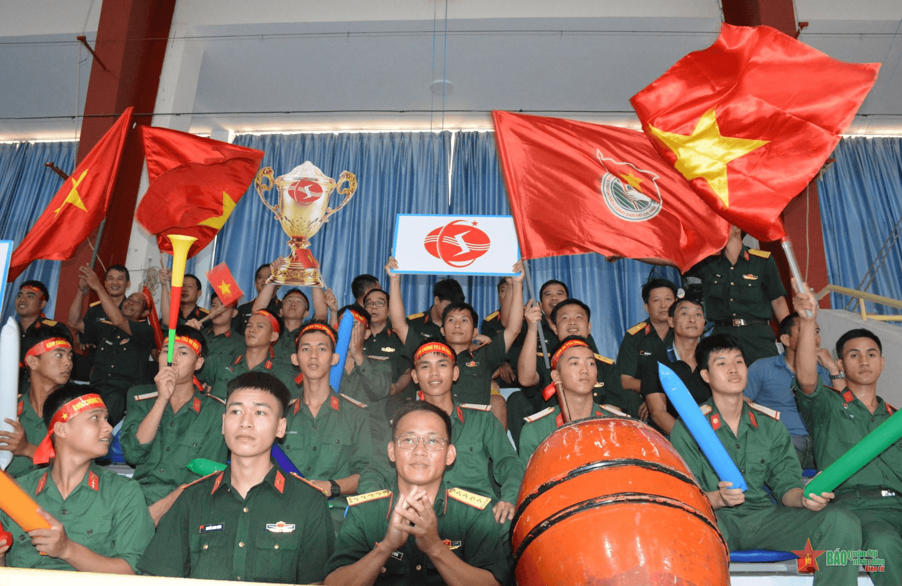 Những người "giữ lửa" cho Giải bóng chuyền Cúp Quân đội mở rộng năm 2024