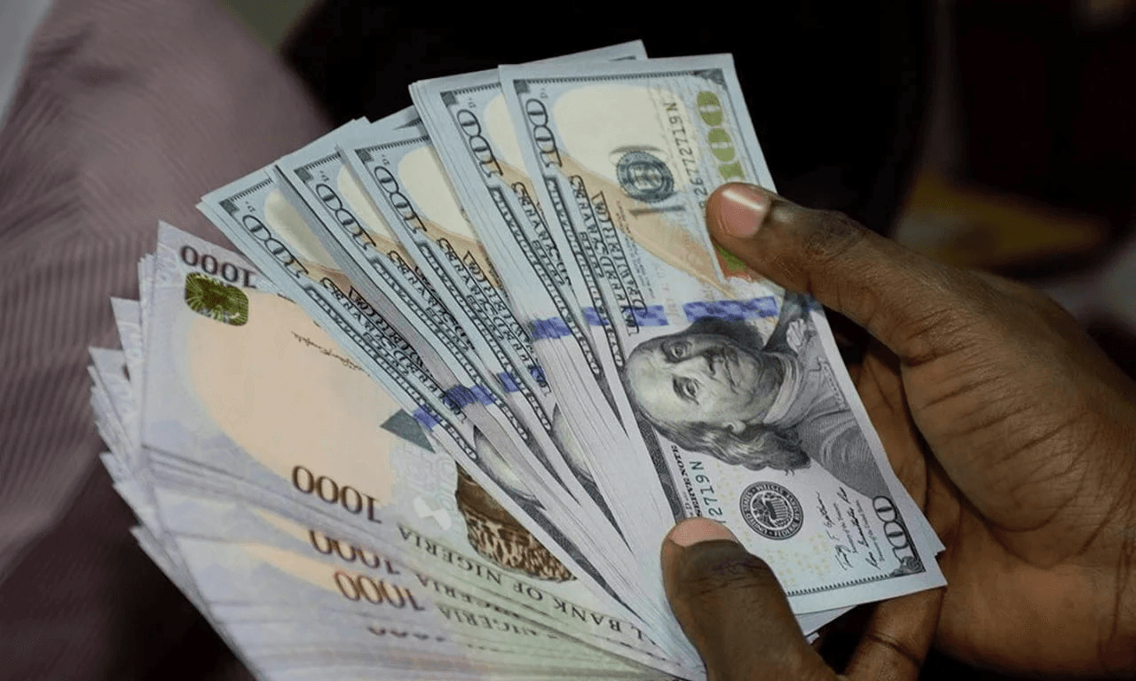Tỷ giá USD hôm nay (24-7): Đồng USD trong nước và thế giới đồng loạt tăng