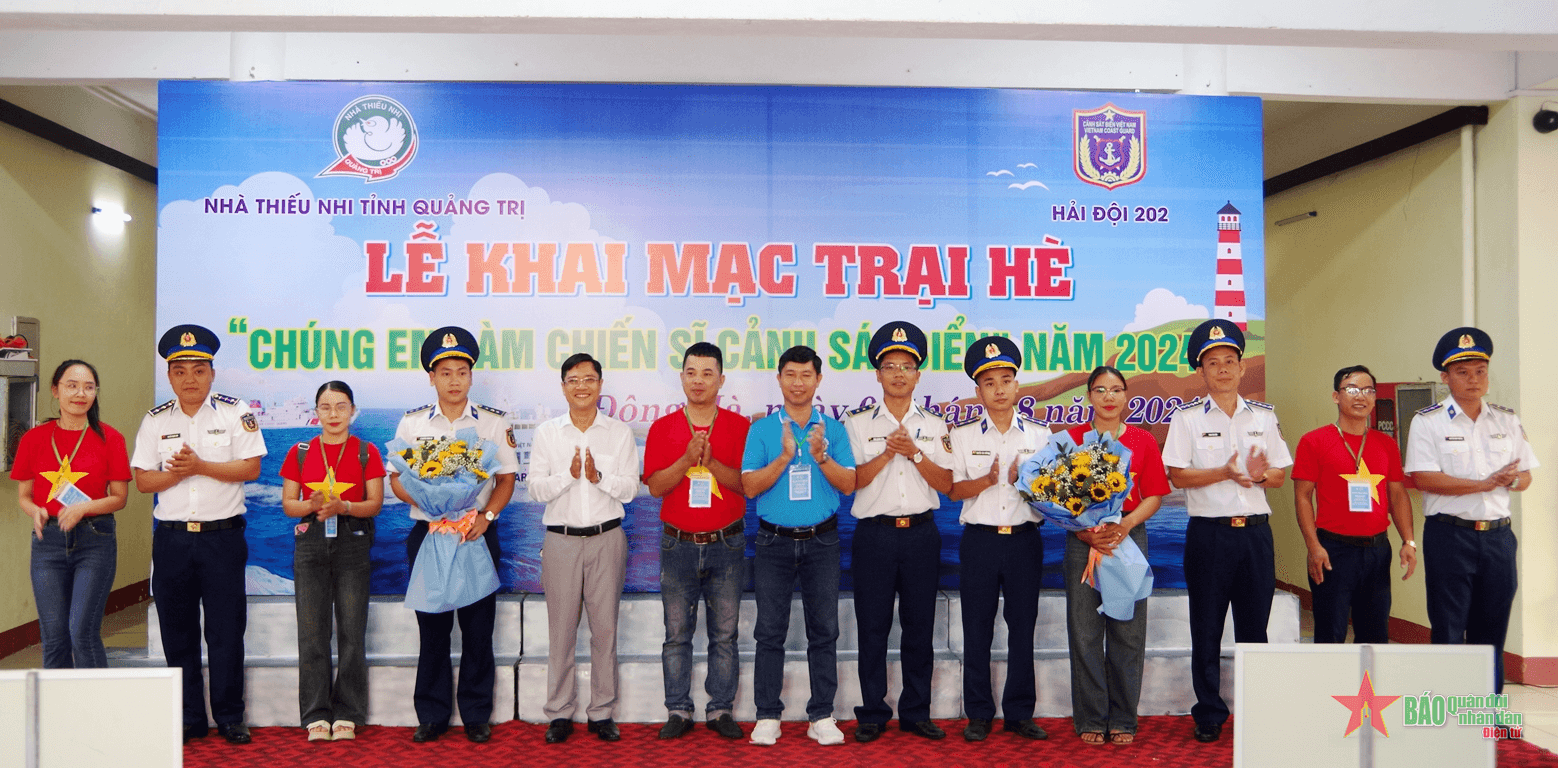 Hải đội 202 (Vùng Cảnh sát biển 2) với Chương trình trải nghiệm “Chúng em làm chiến sĩ Cảnh sát biển” hè 2024