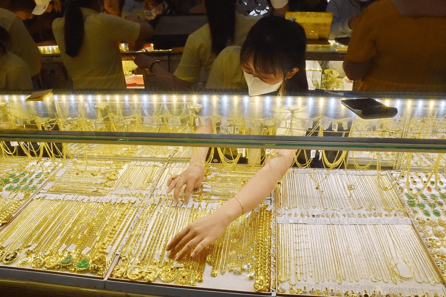 Giá vàng hôm nay (11-8): Tiếp đà tăng nhẹ
