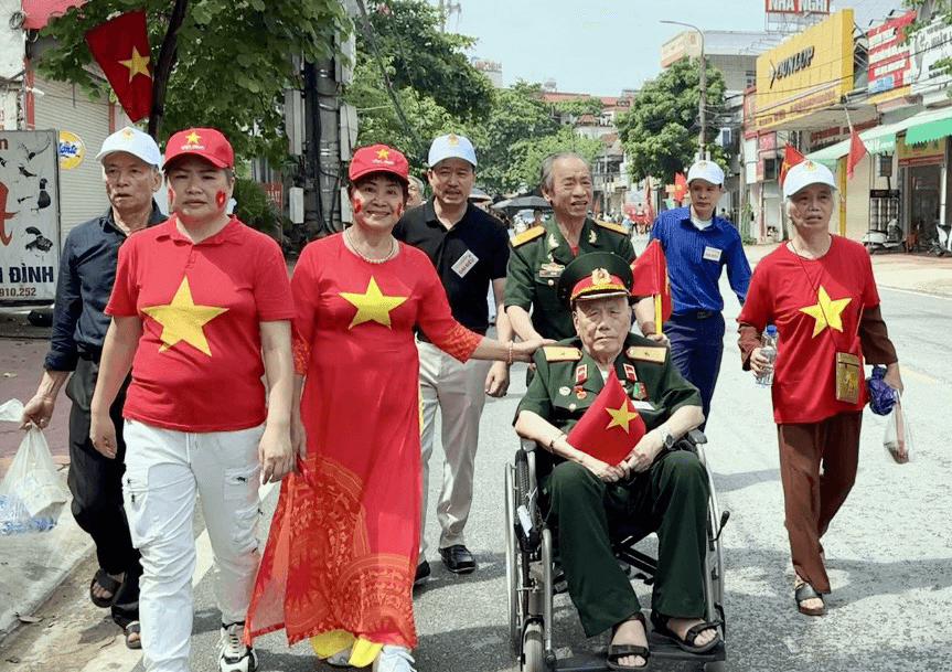 Vị tướng xe tăng và 2 lần dọa “trốn”