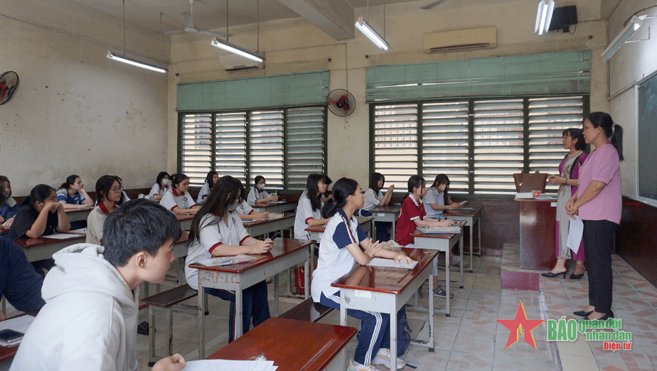 Nỗ lực bảo đảm phòng học cho học sinh