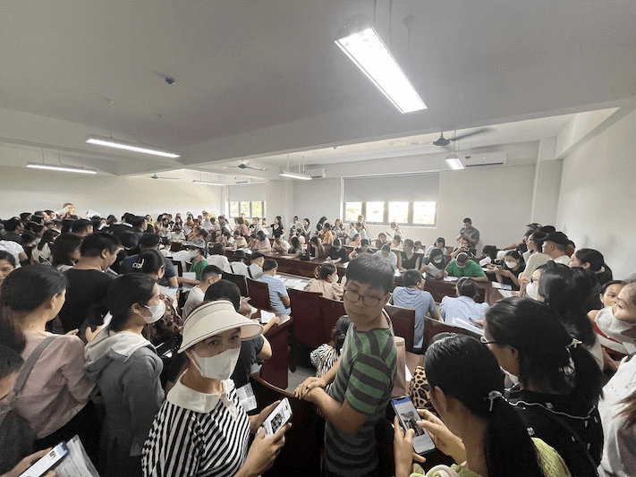 Vụ phụ huynh “vây” trường ở Nam Từ Liêm, Hà Nội: Ngày 26-8 chốt hạn nộp đơn xin chuyển trường