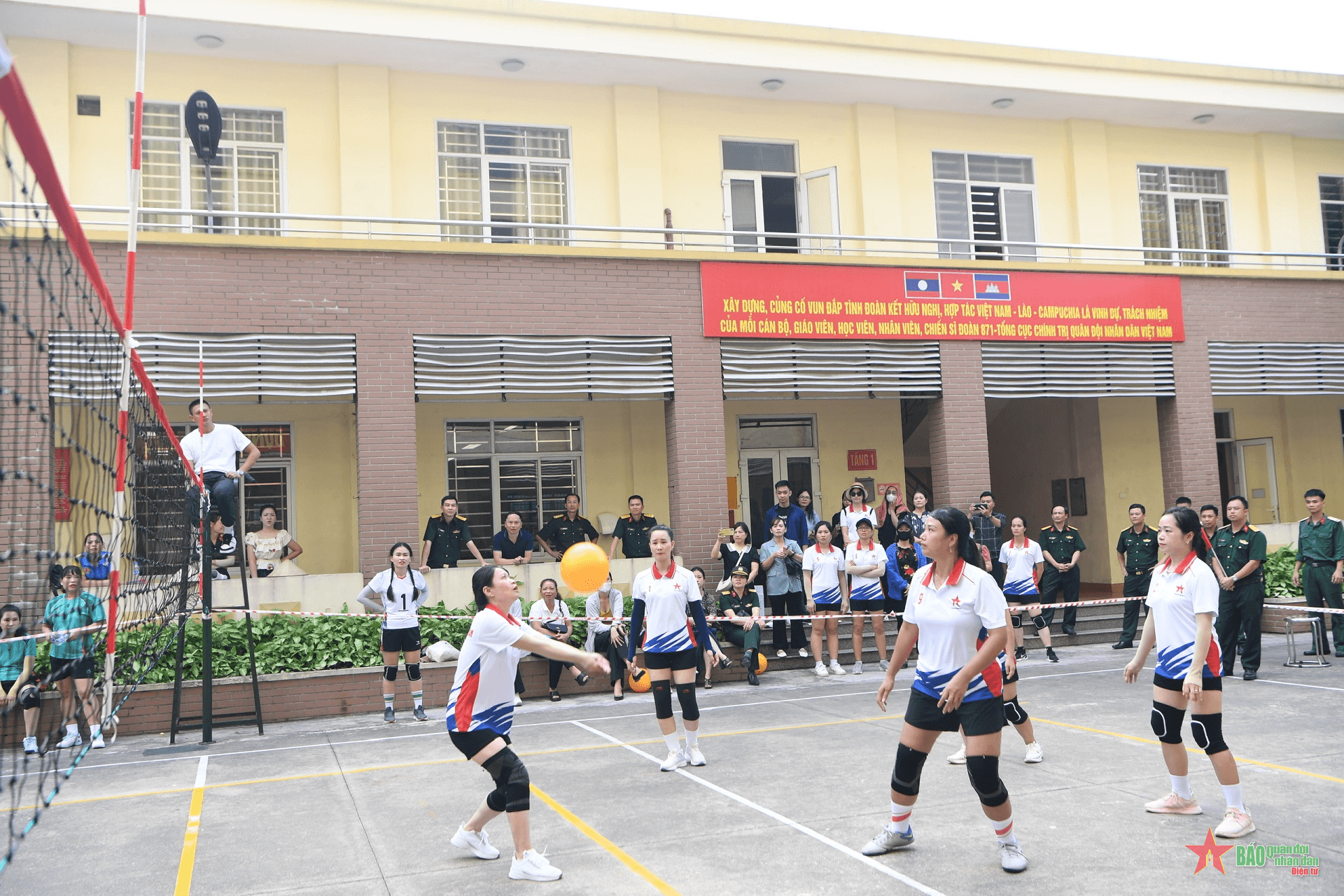 Hấp dẫn Giải thể thao nội dung bóng chuyền hơi nữ cơ quan Tổng cục Chính trị Quân đội nhân dân Việt Nam