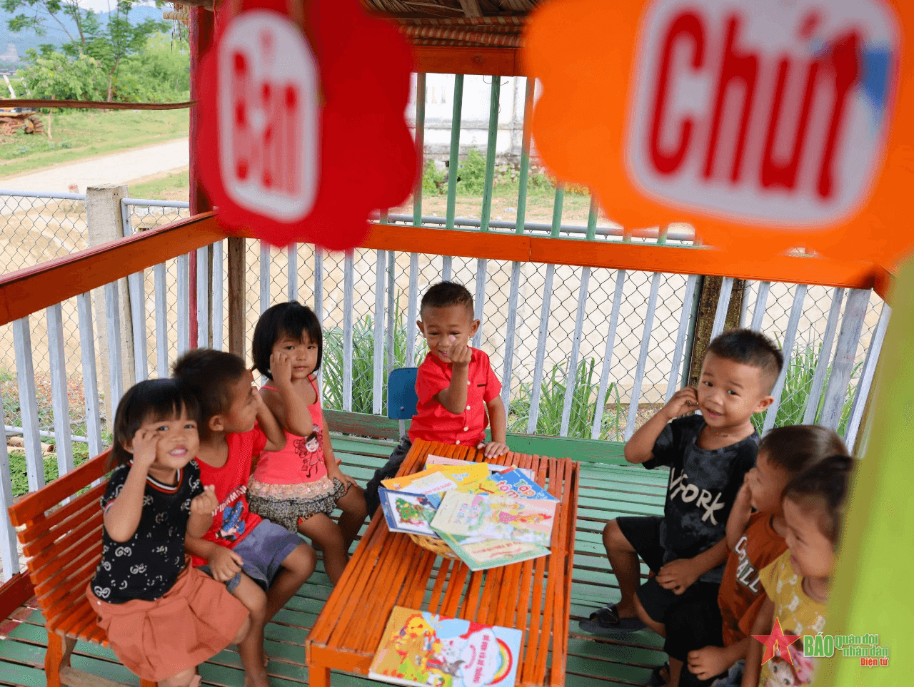Điểm trường mầm non của đồng bào Chứt “thay áo mới” đón trẻ