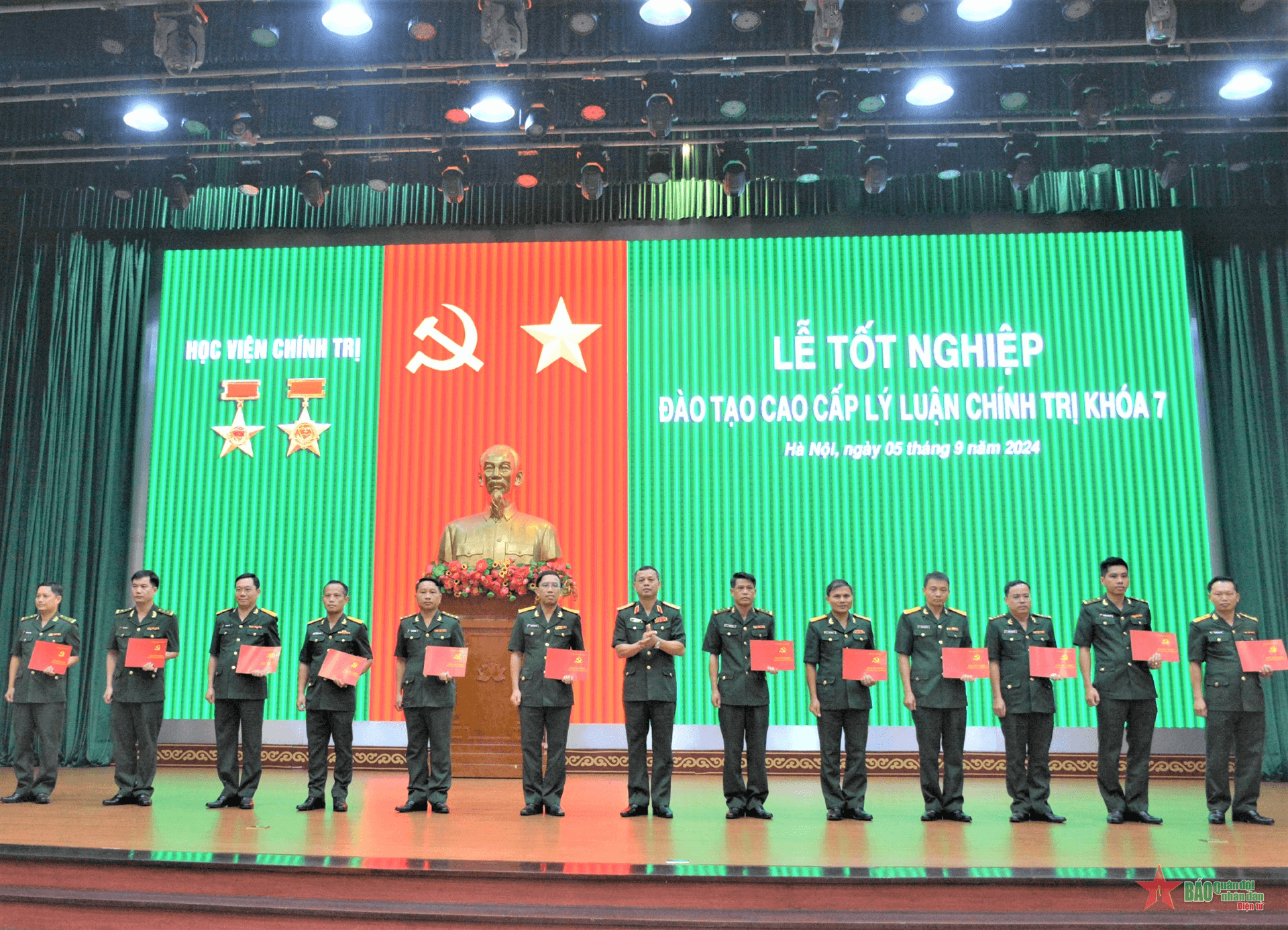 Học viện Chính trị tổ chức Lễ tốt nghiệp đào tạo cao cấp lý luận chính trị khóa 7