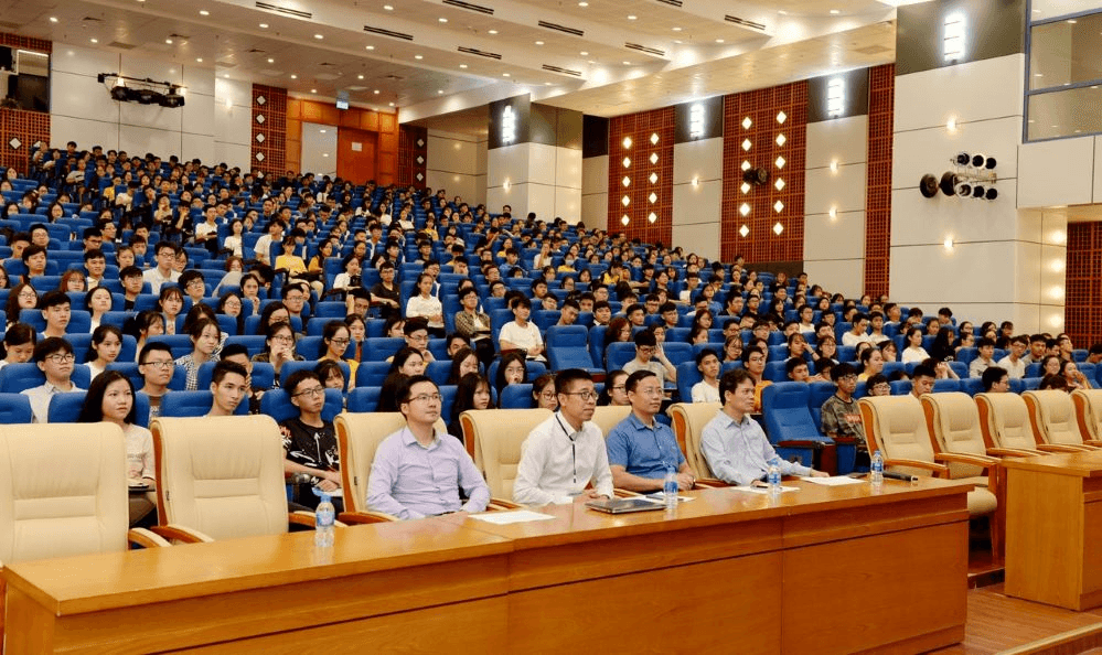 Tuần sinh hoạt công dân - sinh viên cần thực chất