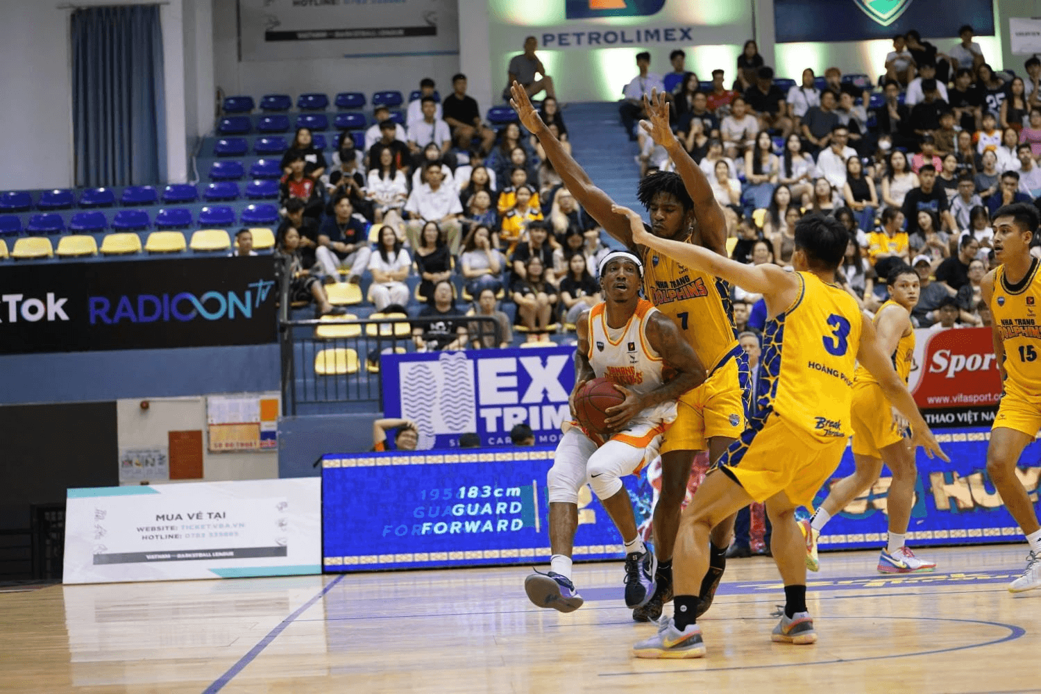 Nha Trang Dolphins giành chiến thắng ngoạn mục trước Danang Dragons