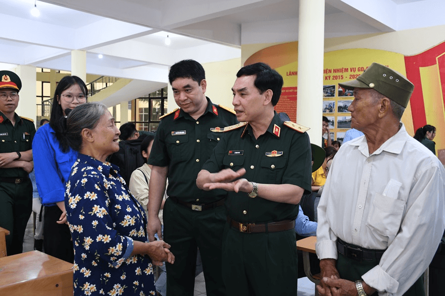 Học viện Kỹ thuật Quân sự tổ chức nhập học cho thí sinh khóa 60