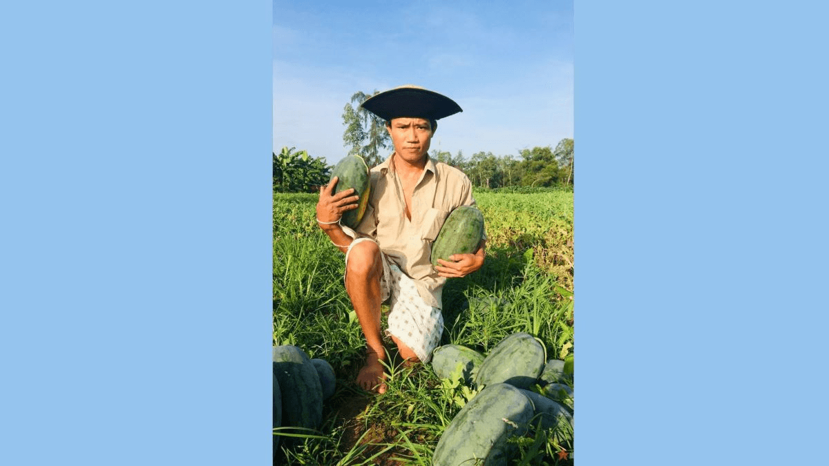 Cựu dân quân làm giàu trên đồng cát quê hương