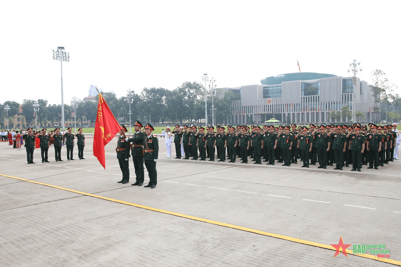 Học viện Chính trị tổ chức Lễ báo công dâng Bác