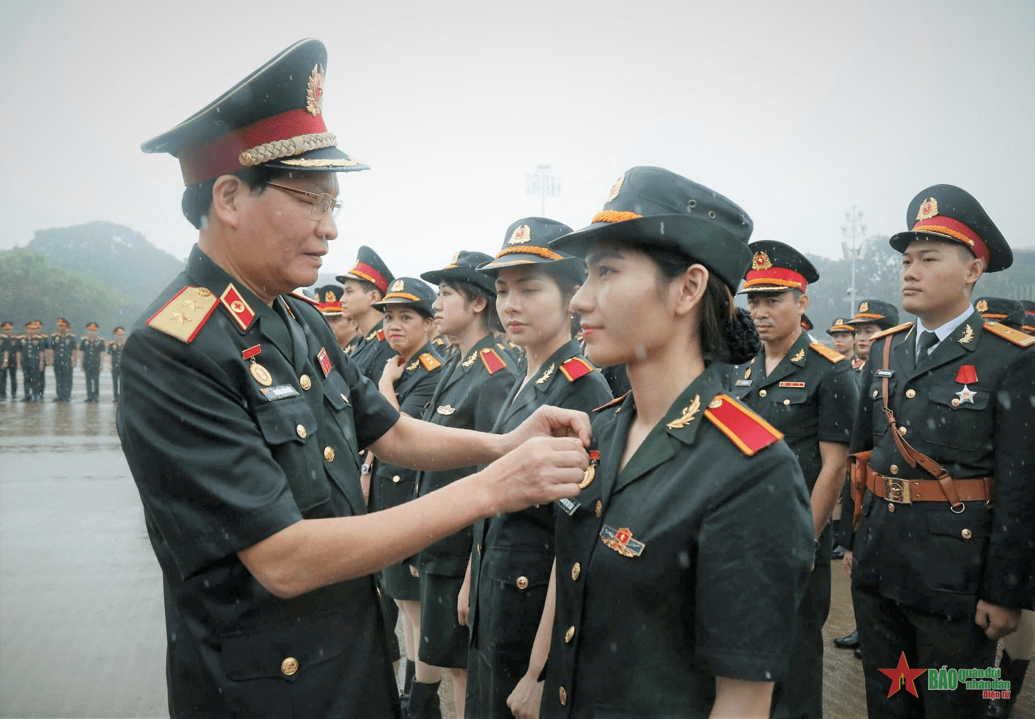 Ngôi sao Quyết thắng trong phong trào học tập và rèn luyện của Học viện Quân y