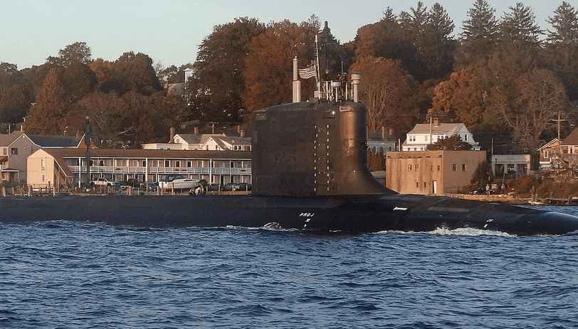 Tàu ngầm năng lượng hạt nhân USS Vermont lần đầu tiên đến Hàn Quốc