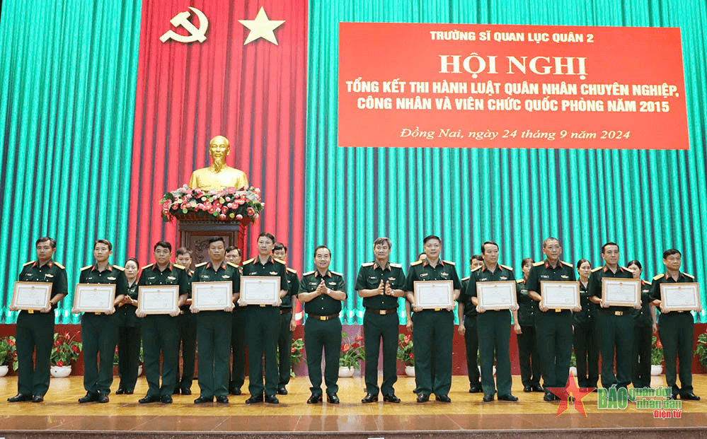 Tổng kết Luật Quân nhân chuyên nghiệp, Công nhân viên chức quốc phòng năm 2015