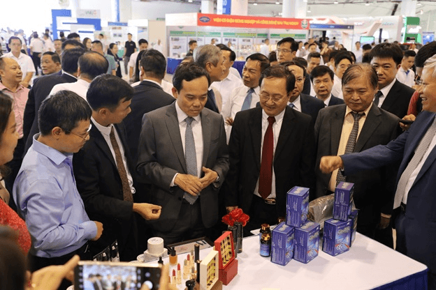 Nhiều hoạt động tại sự kiện kết nối công nghệ và đổi mới sáng tạo Việt Nam năm 2024