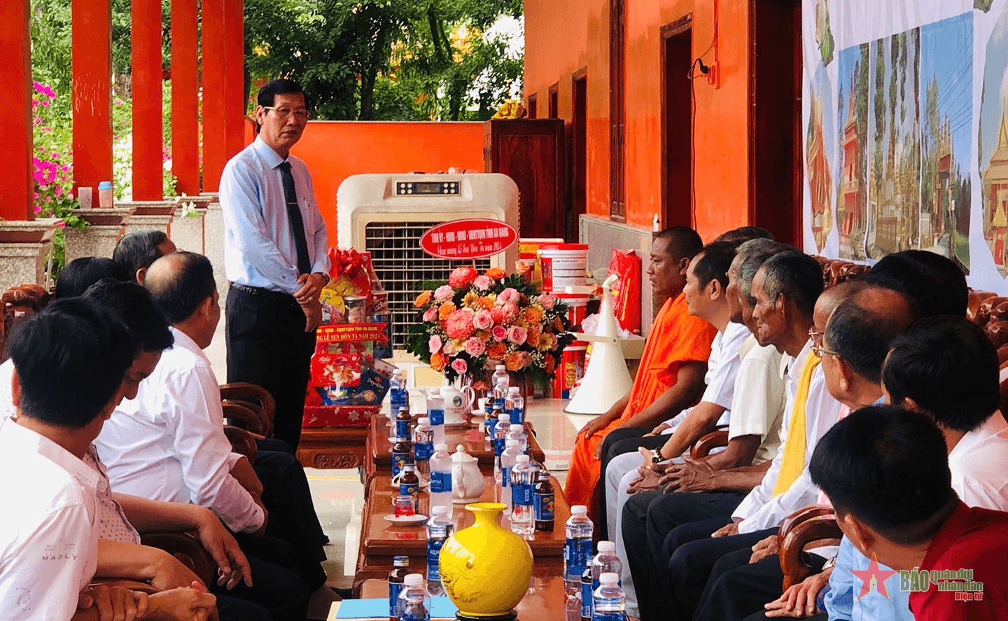 Lãnh đạo tỉnh An Giang thăm, chúc mừng Lễ Sene Dolta của đồng bào dân tộc Khmer