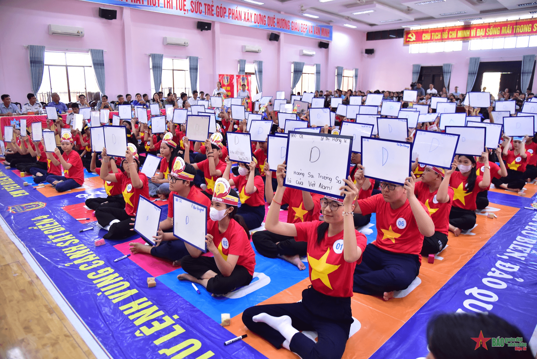 Sôi nổi cuộc thi “Em yêu biển, đảo quê hương” tại Sóc Trăng
​