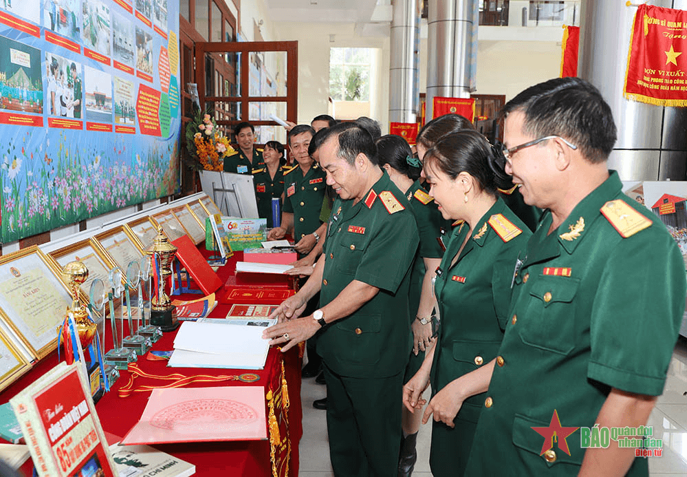 Trường Sĩ quan Lục quân 2 đoàn kết thi đua “Dạy tốt, học tốt, công tác tốt”