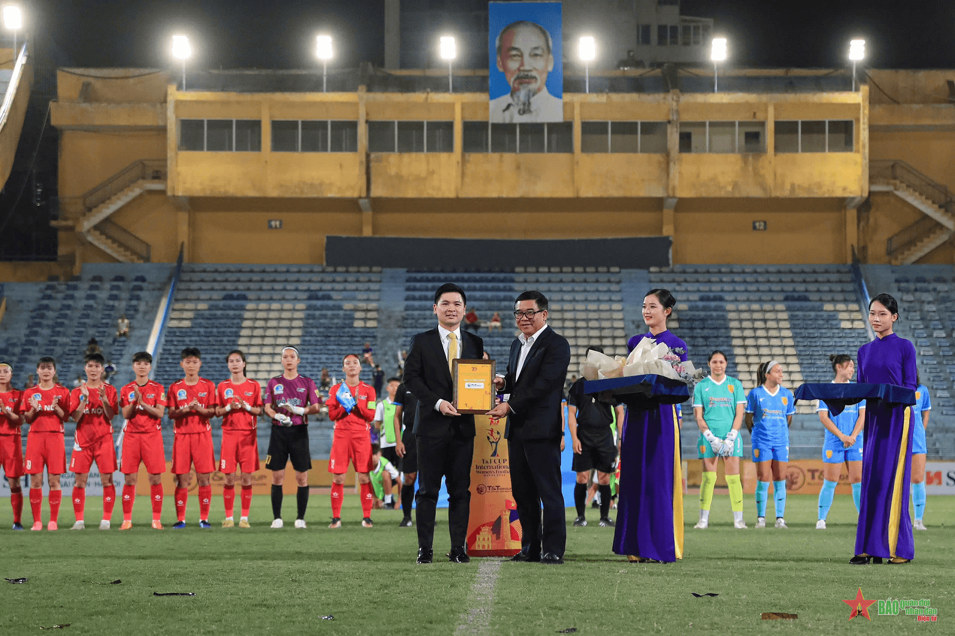 Khai mạc Giải bóng đá nữ quốc tế Hà Nội Cup T&T Group 2024