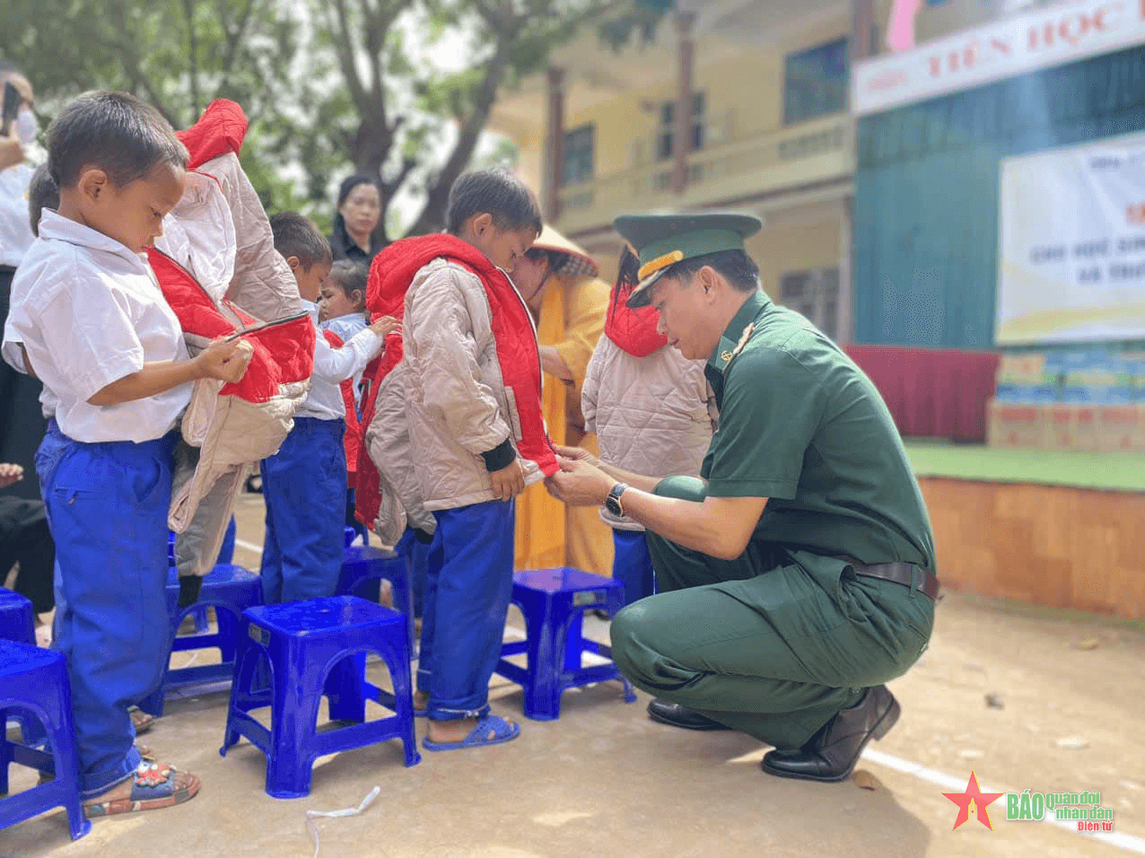 Mùa đông này, vùng Lìa ấm áp hơn bởi những yêu thương!