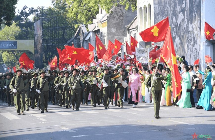 Bản tin thời sự tổng hợp tuần: Tổ chức trọng thể Lễ kỷ niệm 70 năm Ngày Giải phóng Thủ đô