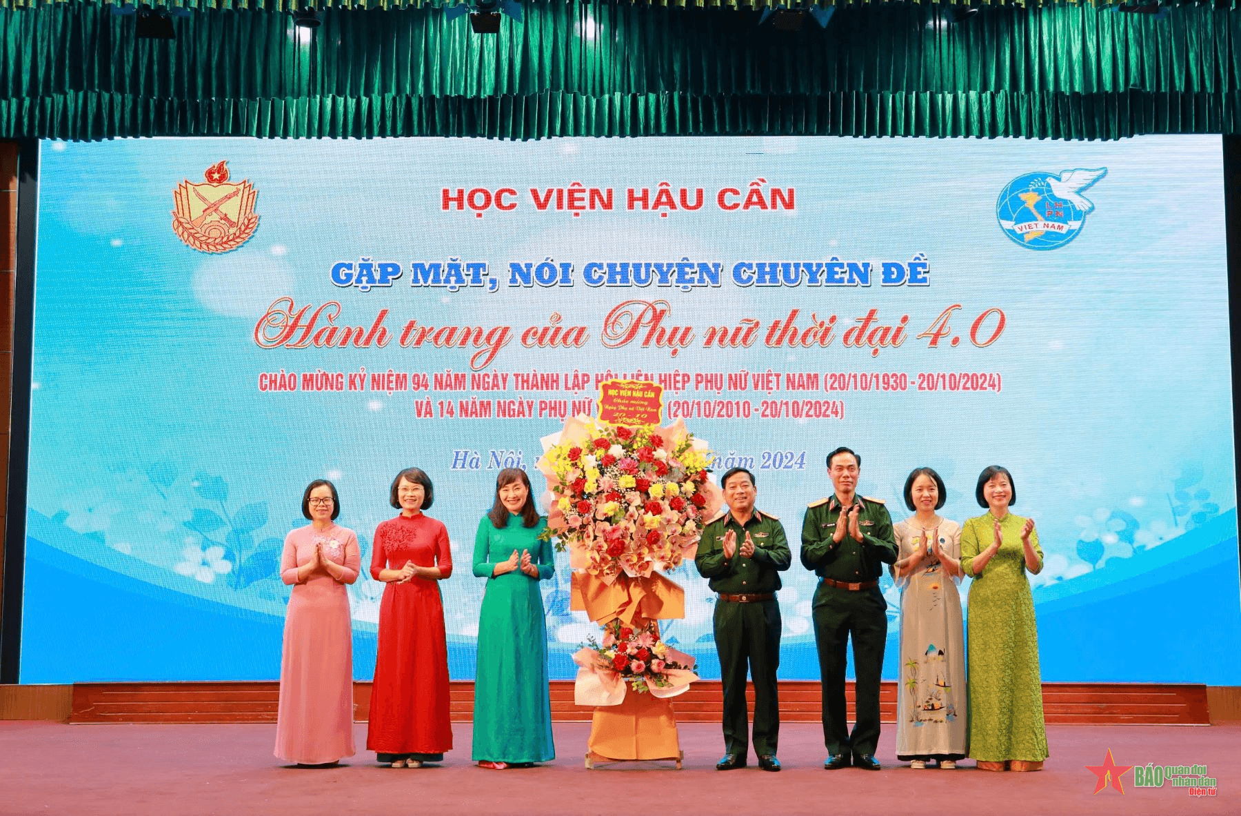 Học viện Hậu cần gặp mặt, nói chuyện chuyên đề nhân Ngày Phụ nữ Việt Nam 20-10